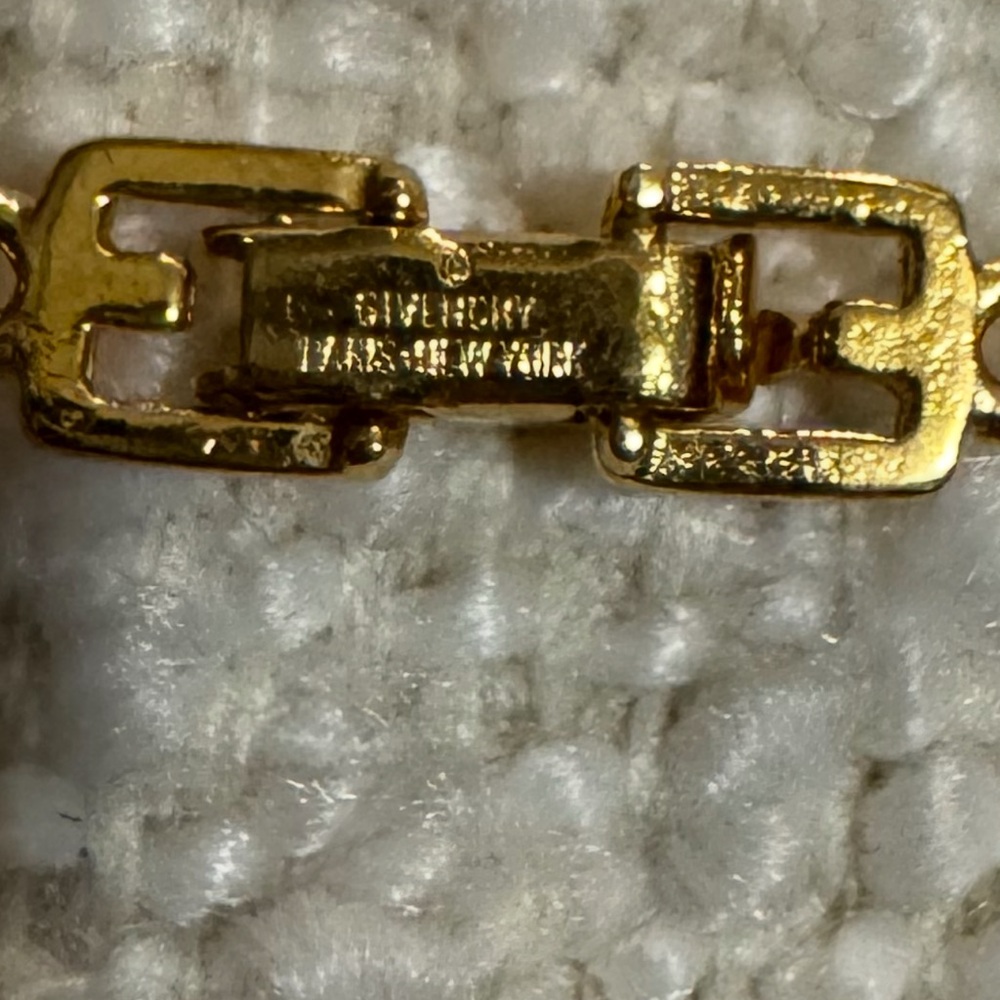 Givenchy Gold Necklace with Crystal Pendant - Picture 6 of 7